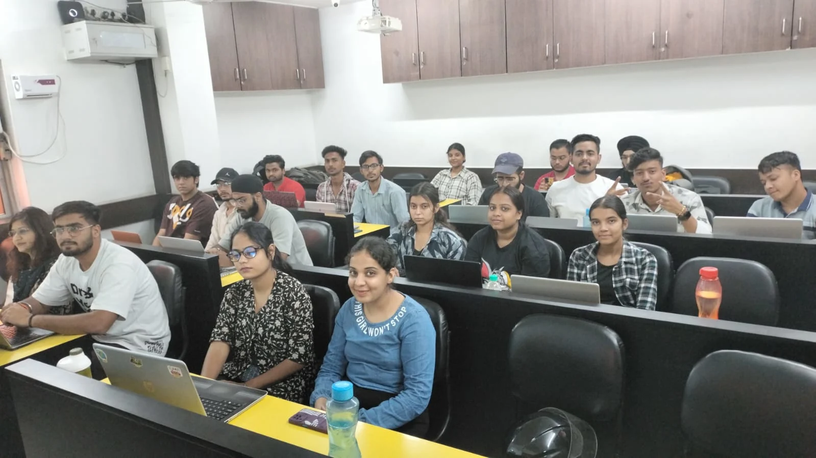 Students at Shark Mondo Digital classroom